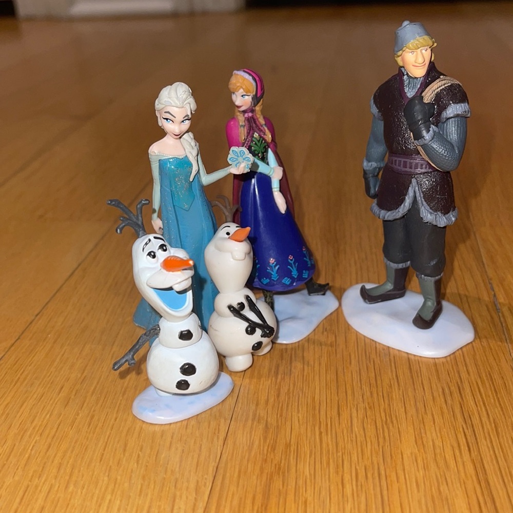 Frozen Doll Set